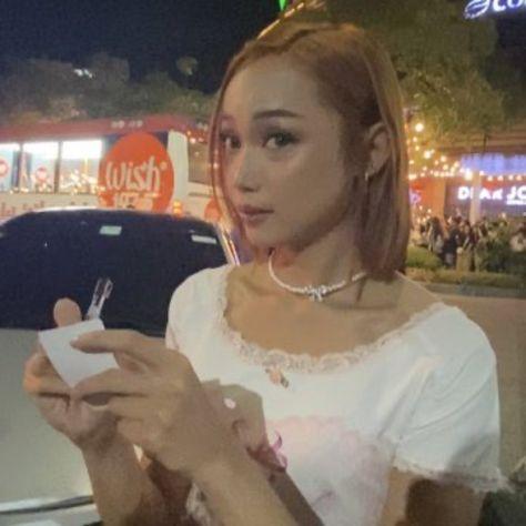 Gwen Listahan