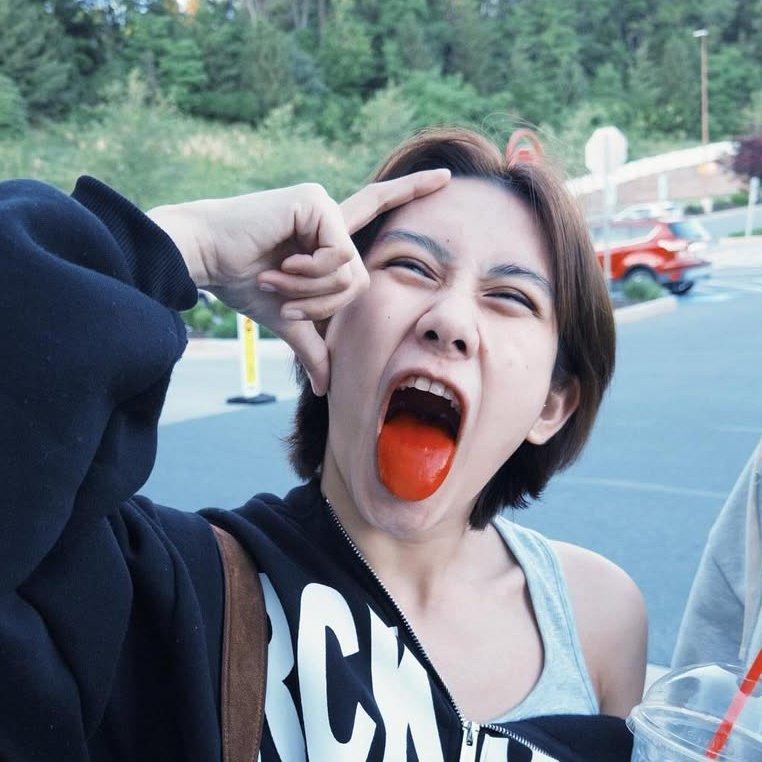 Sheena Alden Pose
